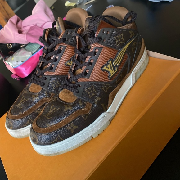 Louis Vuitton sneakers - Picture 2 of 3